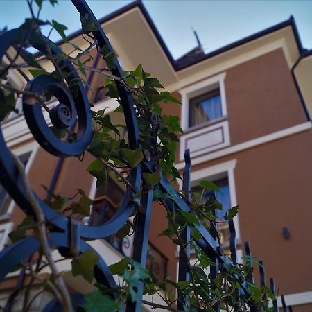 Vila Trebicka Korce Buitenkant foto